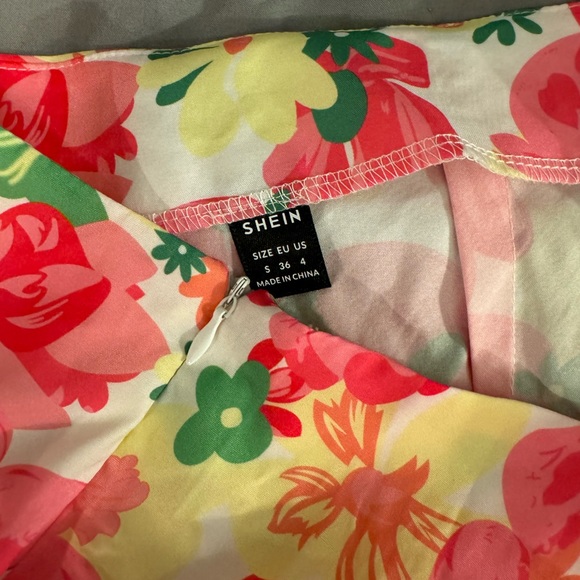 shein floral ruched shirt - Picture 3 of 4